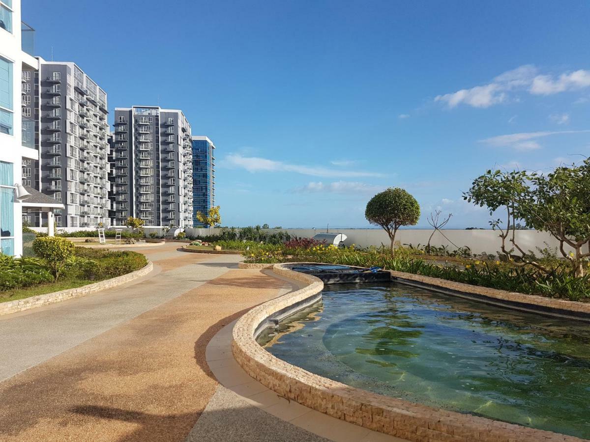 Mactan Newtown Condo With Garden And Ocean View 8Newtown Blvd 막탄 외부 사진
