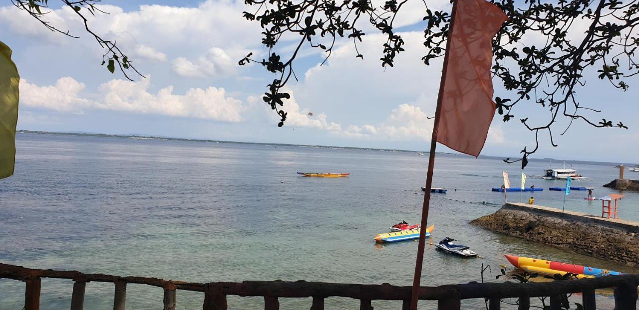 Mactan Newtown Condo With Garden And Ocean View 8Newtown Blvd 막탄 외부 사진