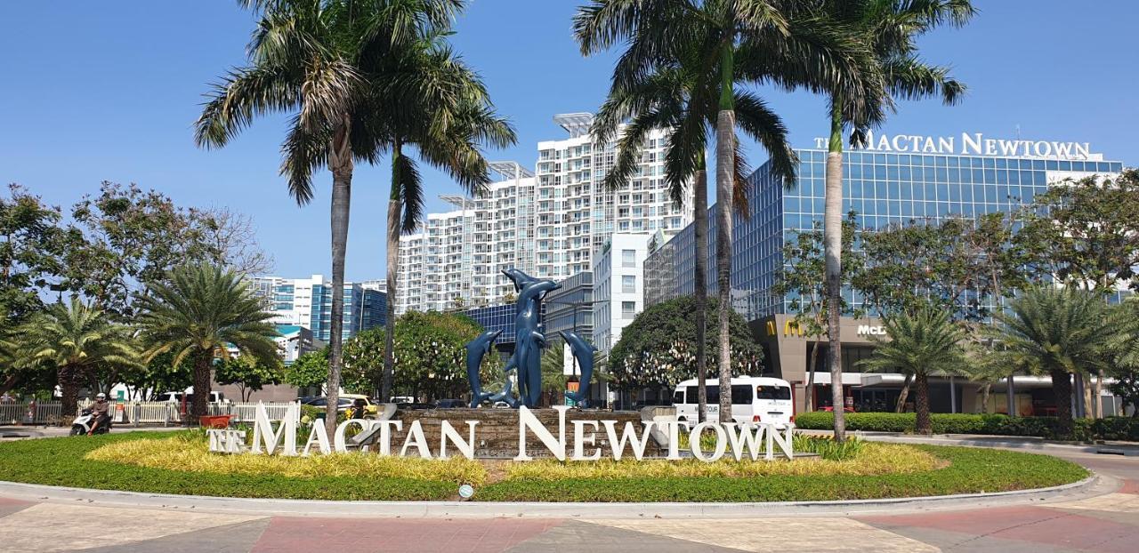 Mactan Newtown Condo With Garden And Ocean View 8Newtown Blvd 막탄 외부 사진