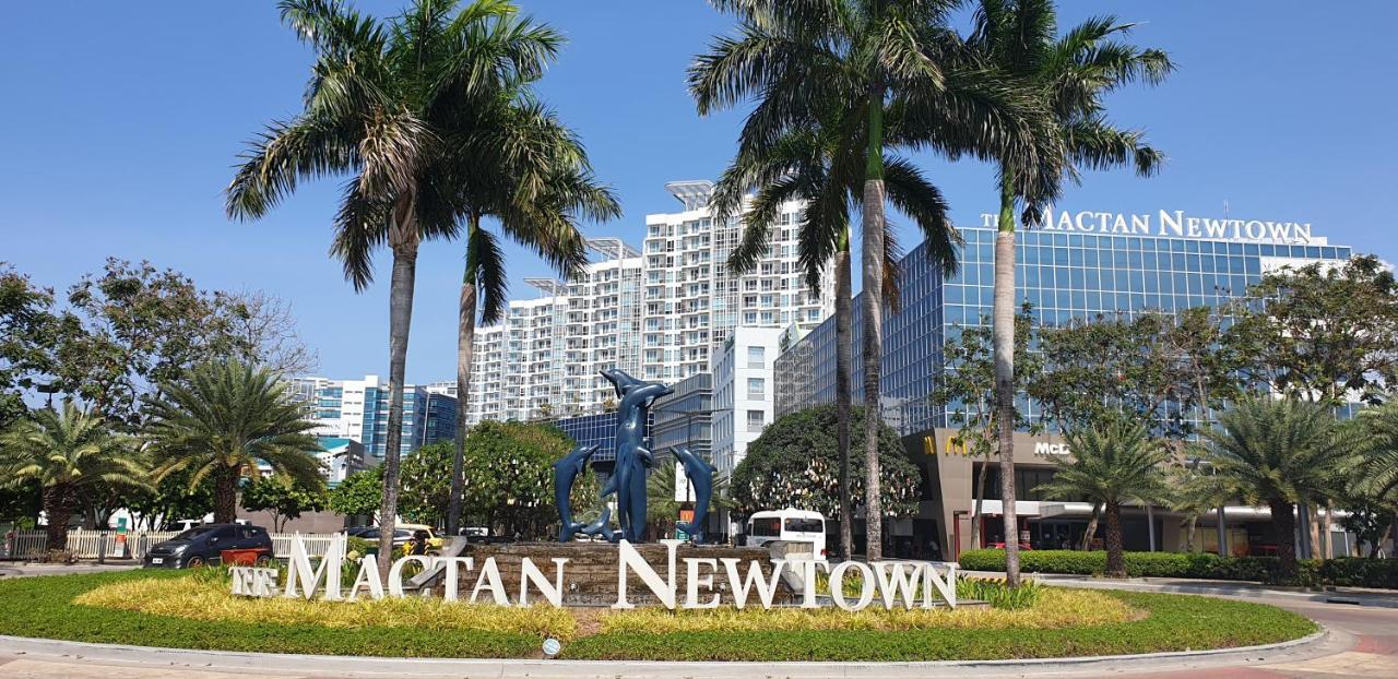Mactan Newtown Condo With Garden And Ocean View 8Newtown Blvd 막탄 외부 사진